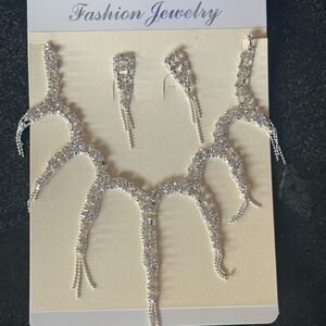 Elegant Silver Necklace and Earring Set